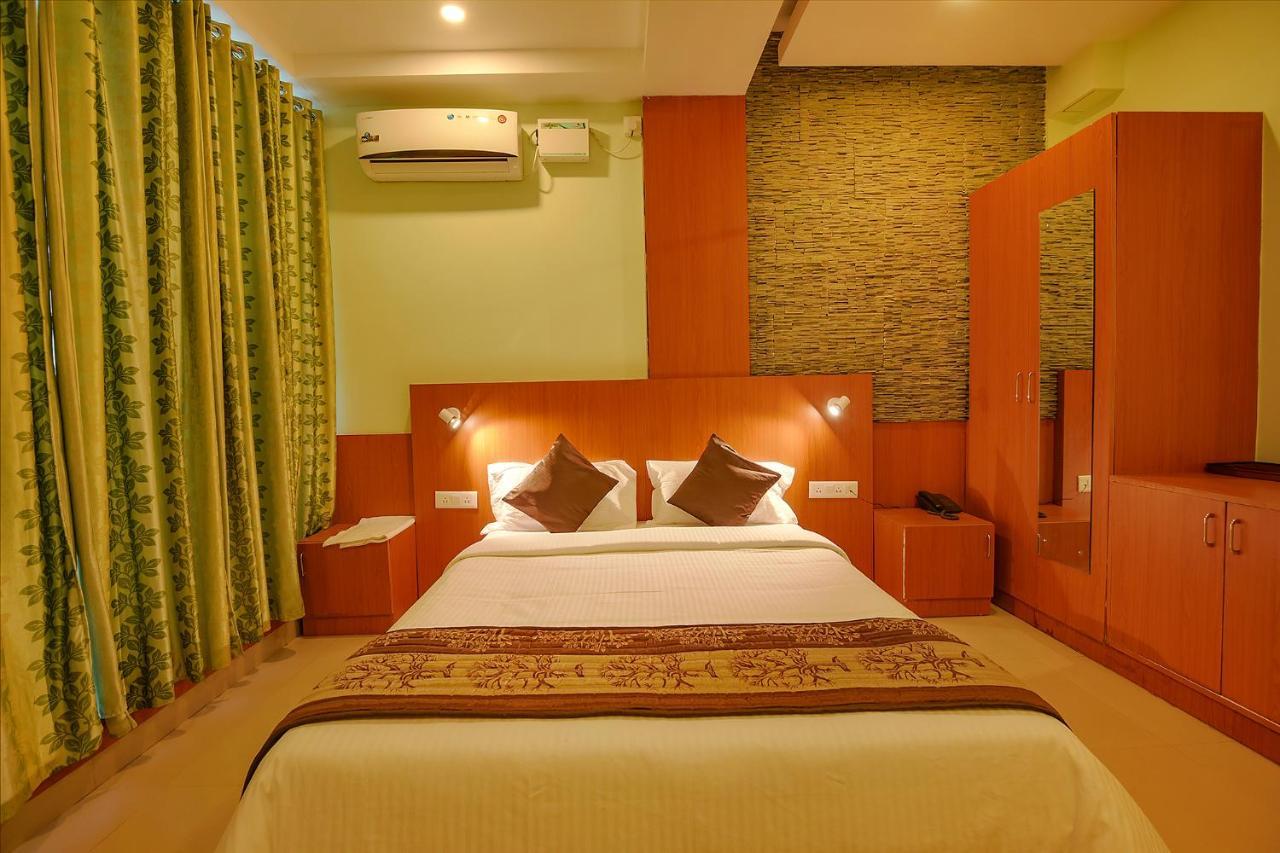 Fabhotel The Btm Palace - Btm Layout Nr Gopalan Innovation Mall Bangalore Bagian luar foto