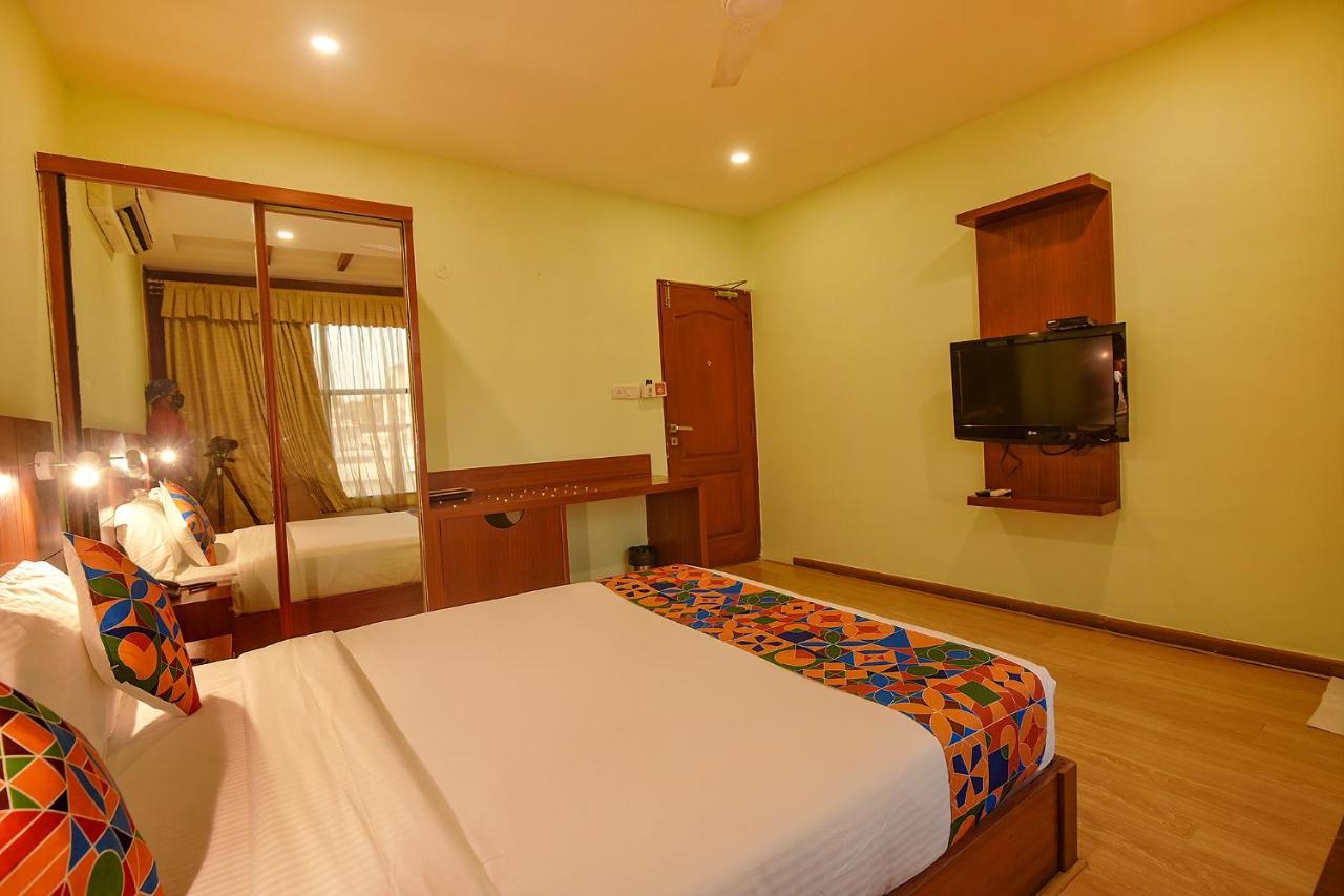 Fabhotel The Btm Palace - Btm Layout Nr Gopalan Innovation Mall Bangalore Bagian luar foto