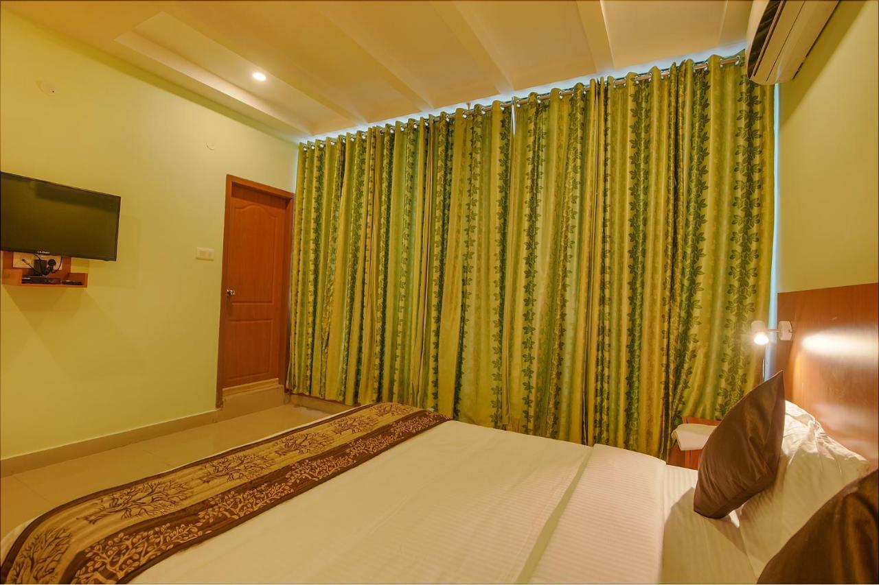 Fabhotel The Btm Palace - Btm Layout Nr Gopalan Innovation Mall Bangalore Bagian luar foto