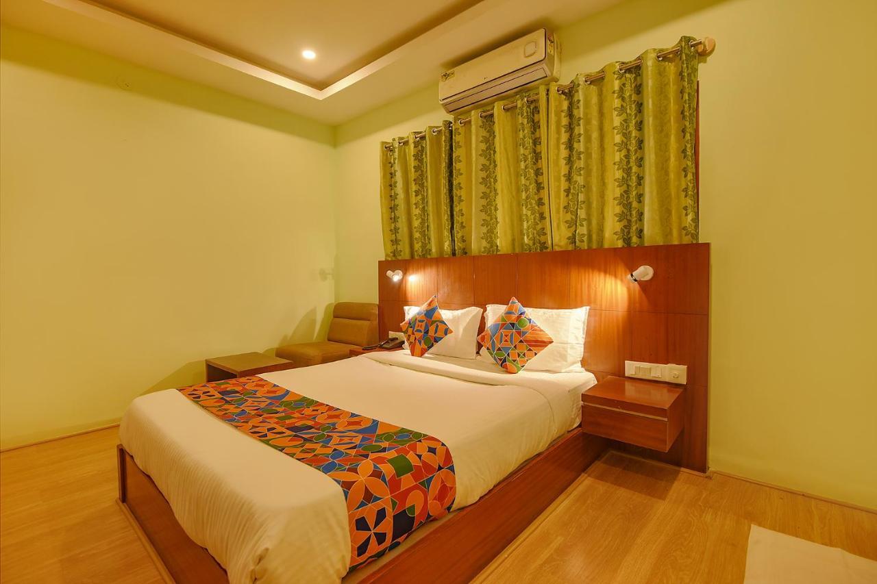 Fabhotel The Btm Palace - Btm Layout Nr Gopalan Innovation Mall Bangalore Bagian luar foto